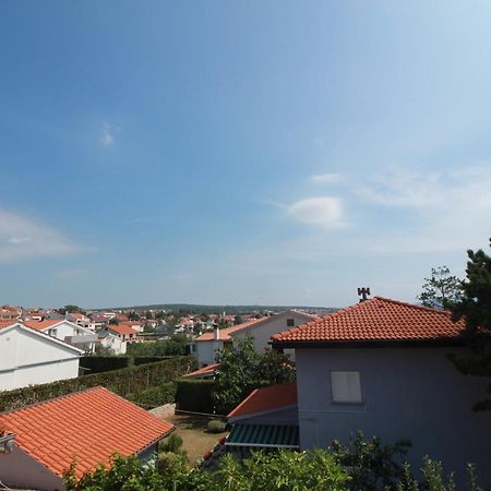 קרק Apartmani Zem, Krk מראה חיצוני תמונה