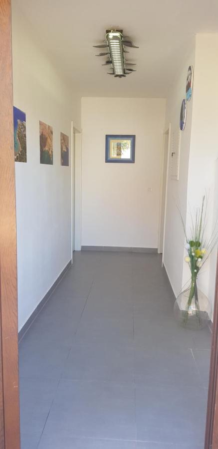 קרק Apartmani Zem, Krk מראה חיצוני תמונה